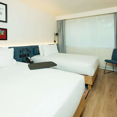 Hampton By Hilton Park Royal 3* Londres