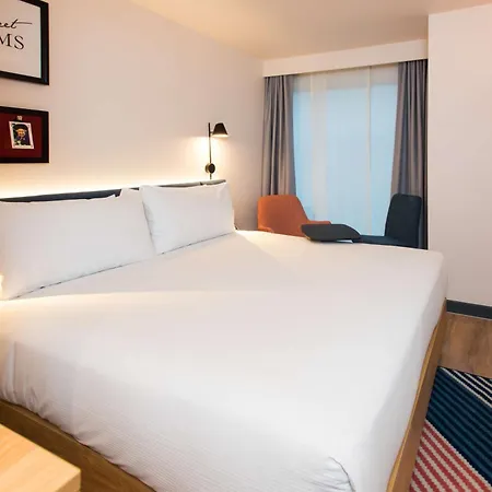 Hampton By Hilton Park Royal 3*