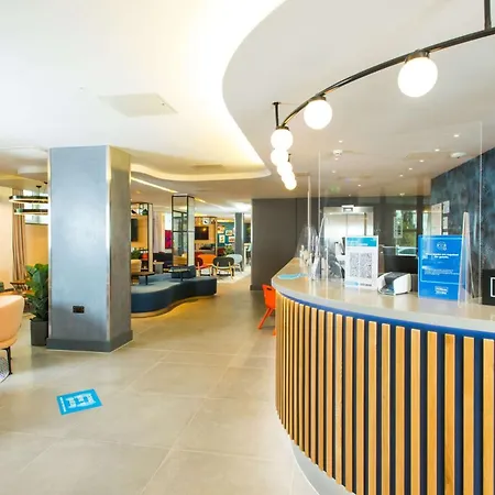Hotel Hampton By Hilton Park Royal