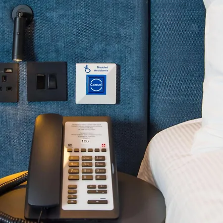 Hampton By Hilton Park Royal 3* Londres