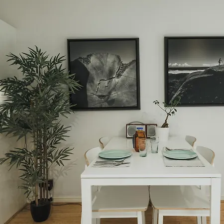 Stylish Flat With Pool And Terrace דירה