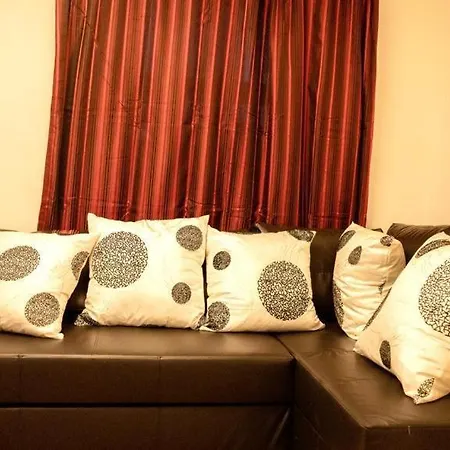 Spacious 2 Bedroom Flat * London