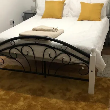 Bed & Breakfast Alpha House *