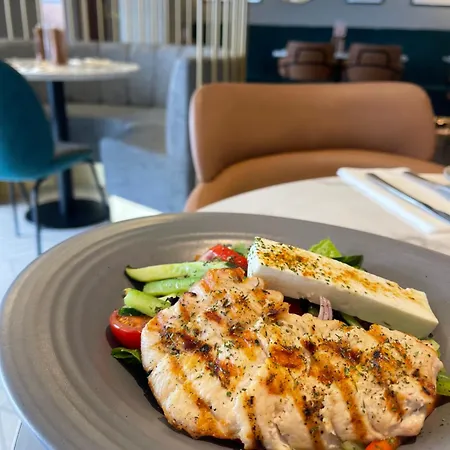 ホテル Courtyard By Marriott London Heathrow Airport Harlington (Greater London)