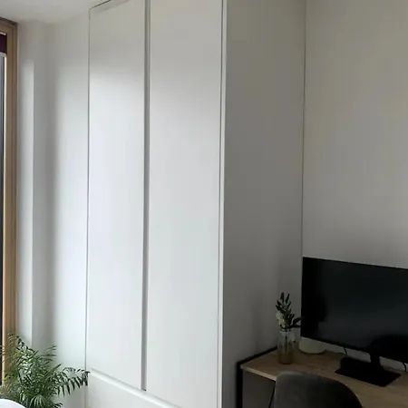 Apartment Stylish 2bd Flat With Private Balcony - Battersea London