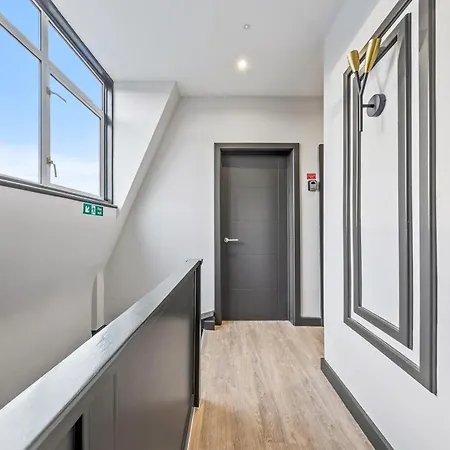 Sydenham Stays By Hayes Residency London