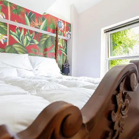 Eel Pie Retreat Apartment Twickenham