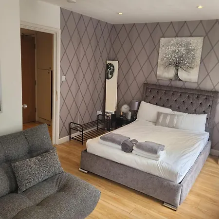 3 Bedroom In Central Sleep 10 Hy2 London