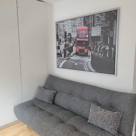 Apartment 3 Bedroom In Central Sleep 10 Hy2 London