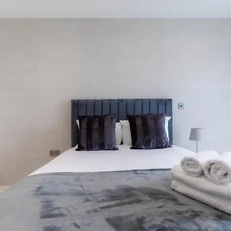 Stayinn Stratford Apartment *