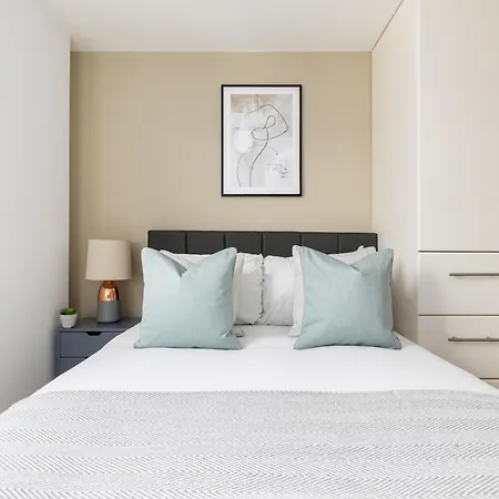 Apartment The Wimbledon Collection *