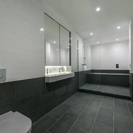 Appartement Stunning Building, Walking Distance To Broadway Tube!