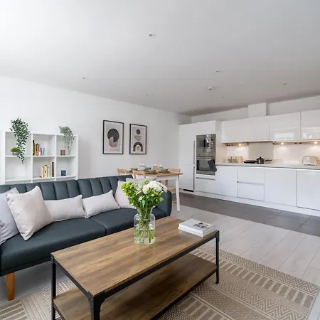 Apartment The Battersea Residences