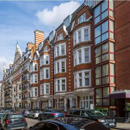 Luxury Knightsbridge Outside Harrods Apartment