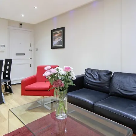Apartment Bryanston *