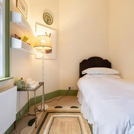 Apartment Traditional Treasure - 3 Bedroom By Hyde Park *