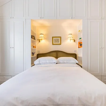 Traditional Treasure - 3 Bedroom By Hyde Park Apartment London