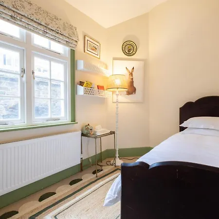 Traditional Treasure - 3 Bedroom By Hyde Park * London