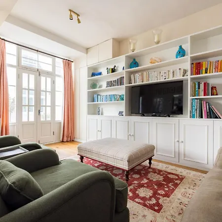 Traditional Treasure - 3 Bedroom By Hyde Park *