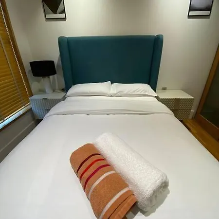 Apartment Grand Living Near Piccadilly Cov11 London
