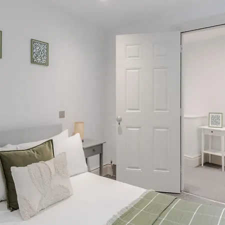 Park View / Baker Street / Marylebone Apartment *