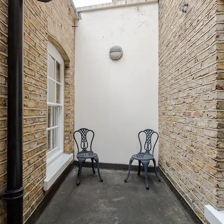 Park View / Baker Street / Marylebone Apartment London