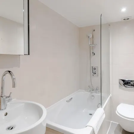 Park View / Baker Street / Marylebone Apartment
