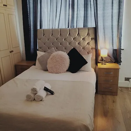 Victorian Woods Bed & Breakfast *