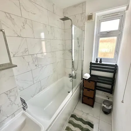 公寓 2 Bed Near Nine Elms Station *
