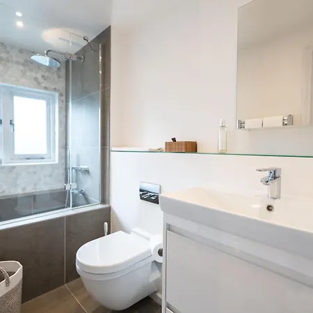 Apartment The Chelsea Place - Lovely 4bdr House With Terrace *