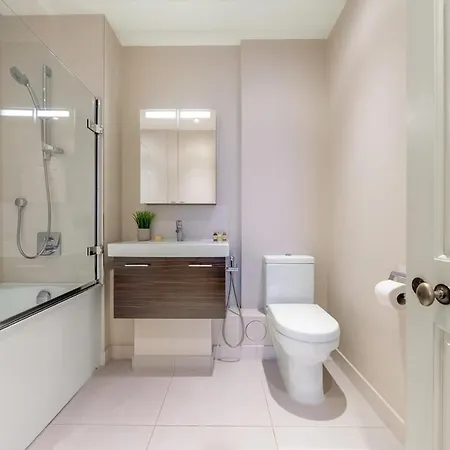 Mayfair - Exclusive Residences Apartment