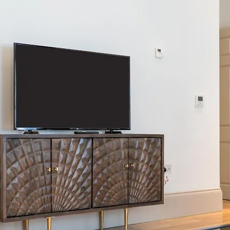 Mayfair - Exclusive Residences Apartment