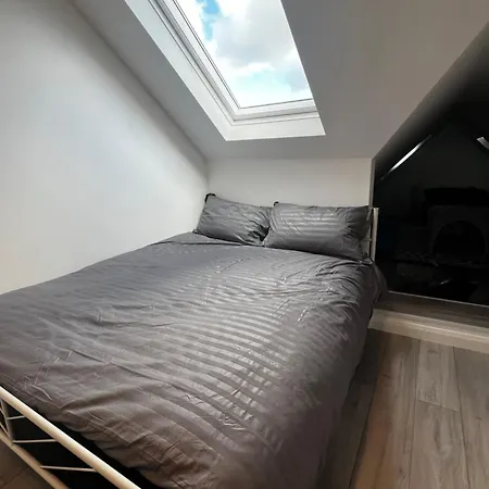 Ivory Penthouse Next To Wembley Stadium By Imperia * Londres