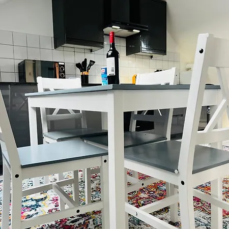 Ivory Penthouse Next To Wembley Stadium By Imperia London