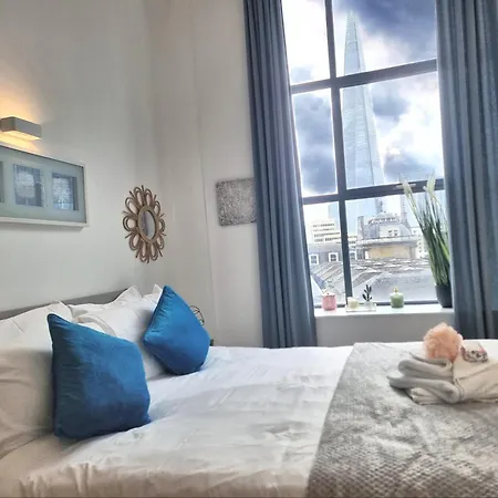 Apartment Shard View *