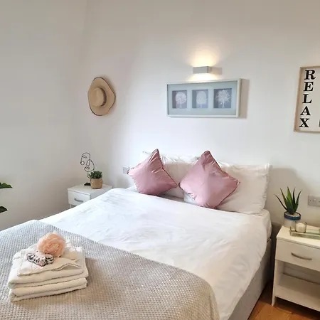 Shard View Apartment *