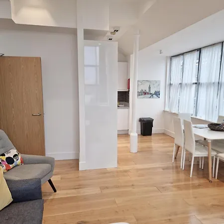 Shard View Apartment