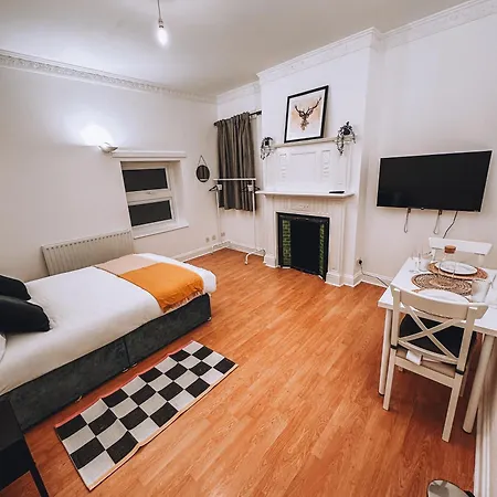 Gasthof Spacious 3 In Tooting London