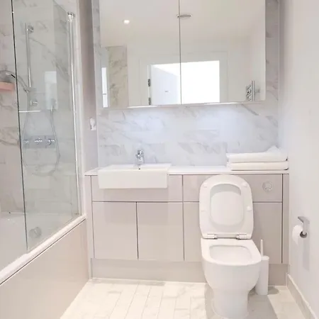 Apartment Luxury 2b2b In *