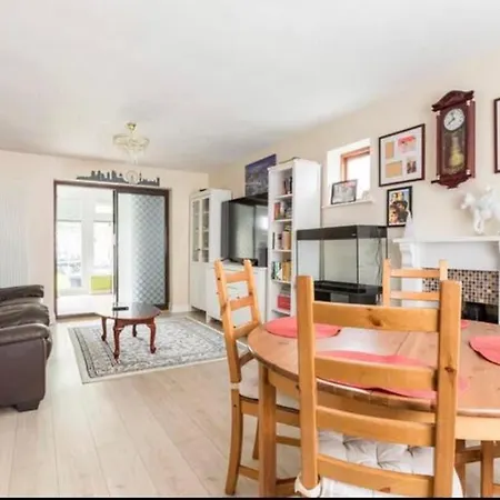 Rum i privatbostad Budget At London Bromley Or Orpington - Near Pruh - Free Parking - Easy Commute From London Bridge - High Value For Money