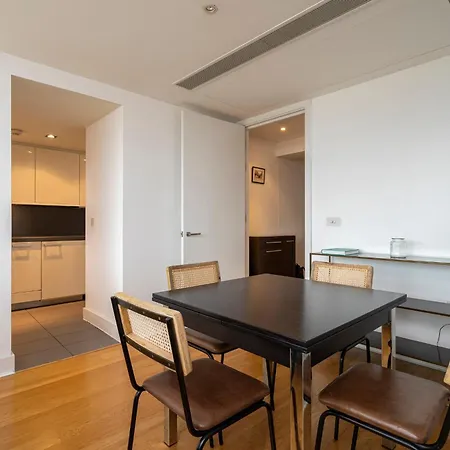 Apartment Borough Flat With Views By Underthedoormat *
