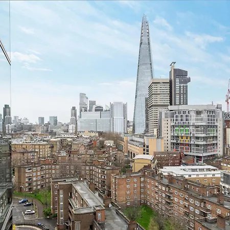 Borough Flat With Views By Underthedoormat *