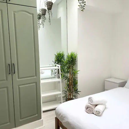 Apartment Bright And Beautiful 2bdr Flat *