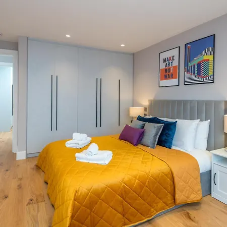 Two-bedroom Flat Near Wembley, London Apartment *