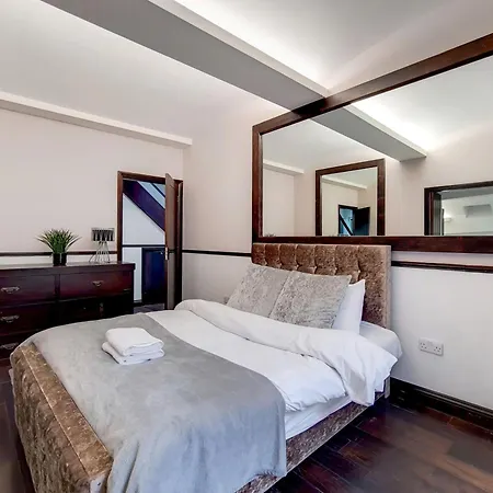 The Chesham Residences Apartment