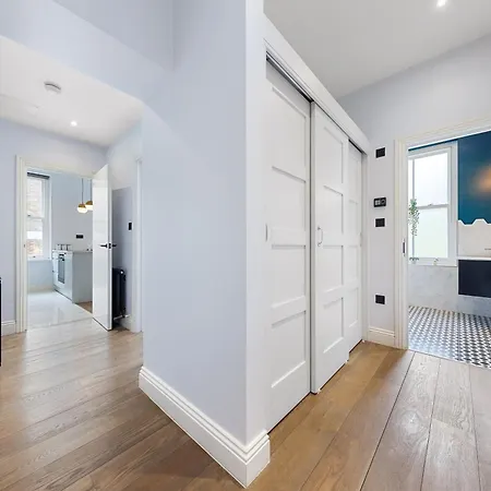 Stunning 1 Bedroom In Westminster With Ac Sleeps 4 Apartment