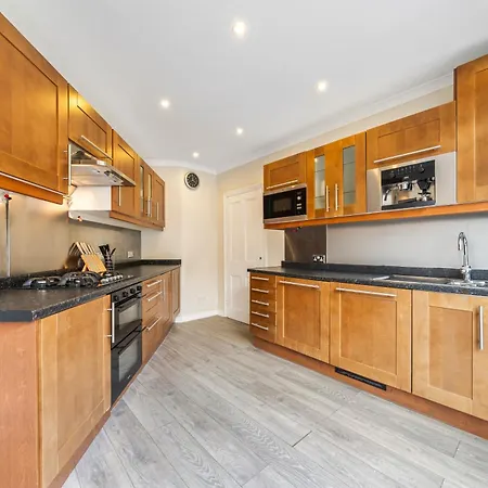 Apartment The Chesham Residences London