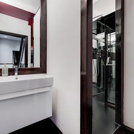 The Chesham Residences Apartment *