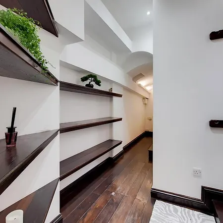 The Chesham Residences Apartment *