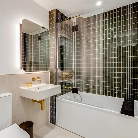 Khayat Homes - The Lord - One Bed Luxury Apartment London